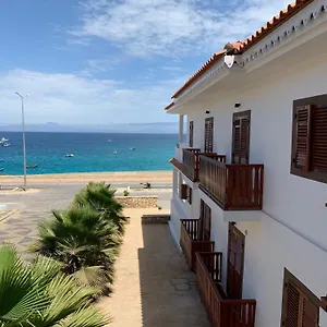 Casa de hóspedes Casa Evora - Luxury And Front, Cidade do Maio